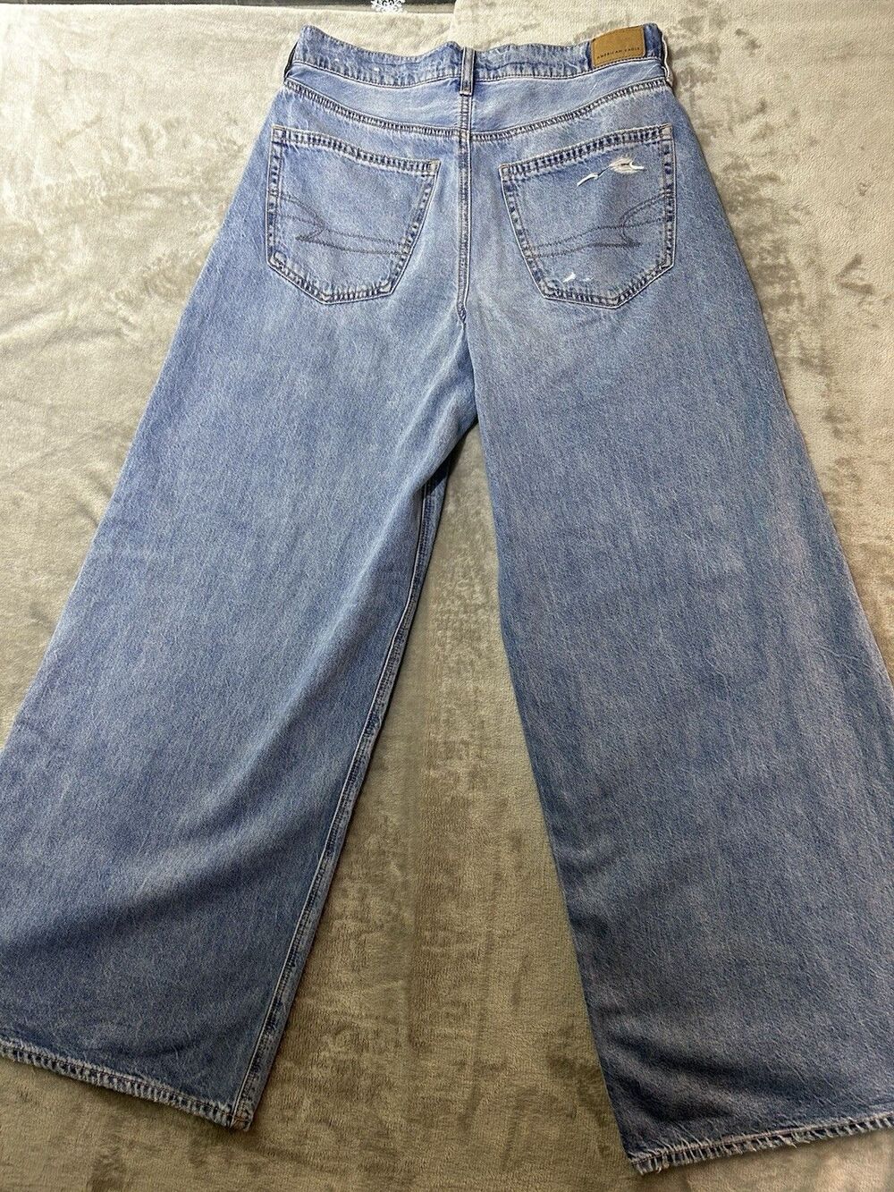 American Eagle Super High Rise Ultra Wide Leg Jeans Womens 6 Light Wash - Picture 8 of 8